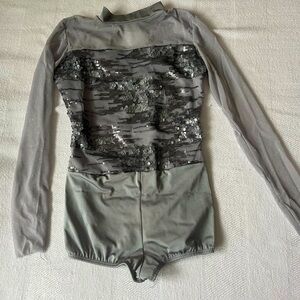 Girls dance costume with 2 skirts. Worn only once for recital. Dry cleaned.